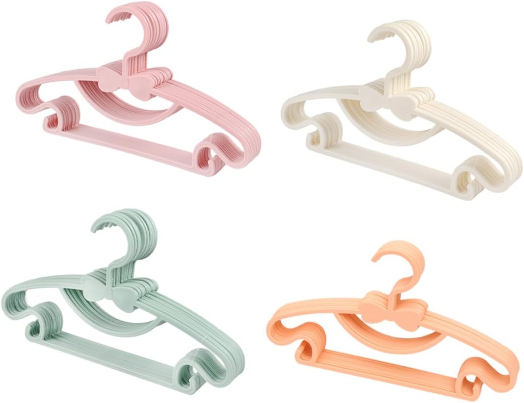 100pcs Clothes Hangers Plastic Hangers and Household Closet Organizer Random Color