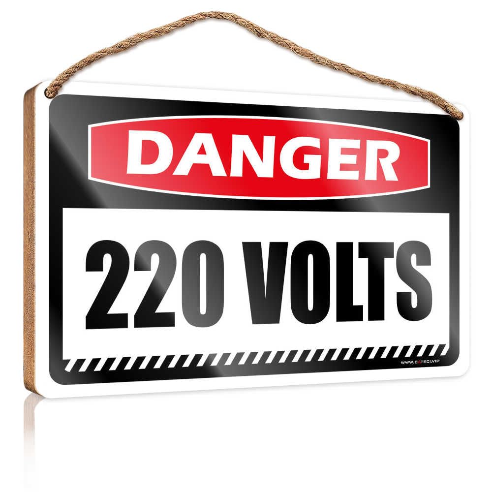 HMQW Funny Signs For Man Cave Danger 220 Volts Wooden Sign Bathroom Decor Wall Art Farmhouse Decor For The Ho(23X35CM)