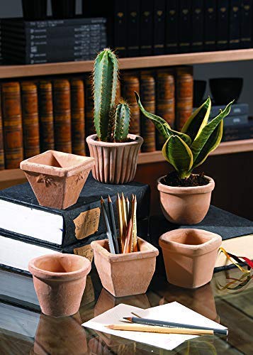Questi vasi non hanno il foro per il drenaggio - VASO PICCOLO IN TERRACOTTA (SET DI SEI PEZZI - FORME ASSORTITE) PER PIANTINE GRASSE E FIORI: DIAMETRO CM. 10. ALTEZZA CM. 10; FATTO A MANO