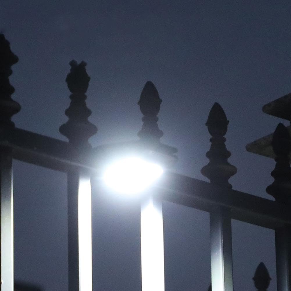 Confezione da 2 luci solari con sensore di movimento per esterni, con clip, impermeabili, ad alta luminosità, alimentate a energia solare, luci di sicurezza per recinzioni esterne e campeggio