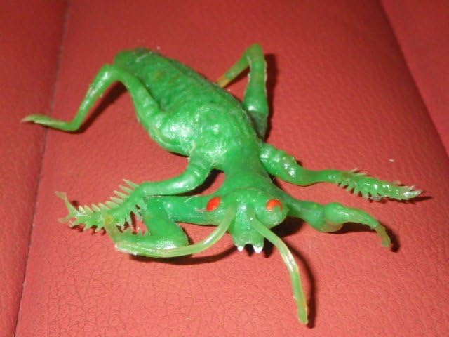 工芸品（カマキリ） 工芸品（カマキリ）
