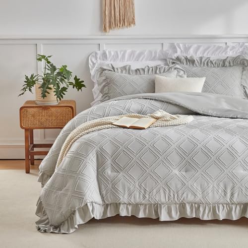 Save 50% on Flysheep Tufted Grids Ruffle Comforter Set King Size - Image 3