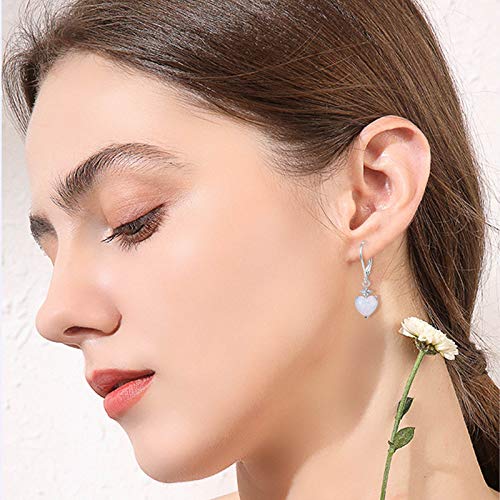 Orecchini a forma di cuore con opale rosa