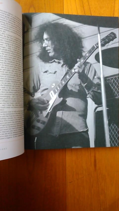 グレイトフルデッド　写真集 Amazon.co.jp: Garcia by the Editors of the Rolling Stone
