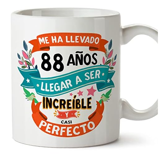 MUGFFINS Tazas 88 Cumpleaños - En Español - Me ha llevado 88 años llegar a ser increíble - 11 oz - Regalo original y divertido