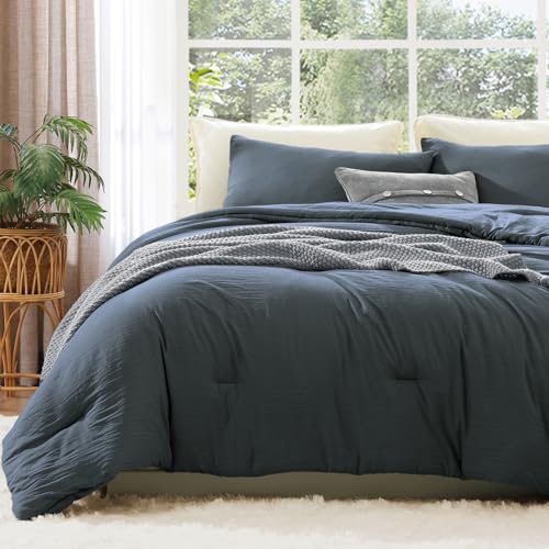 WRENSONGE Queen Comforter Set - 3 Pieces Prewashed Blue Grey Comforter Soft Lightweight for All Seasons Down Alternative Comforters Queen Size with 2 Pillow Shams