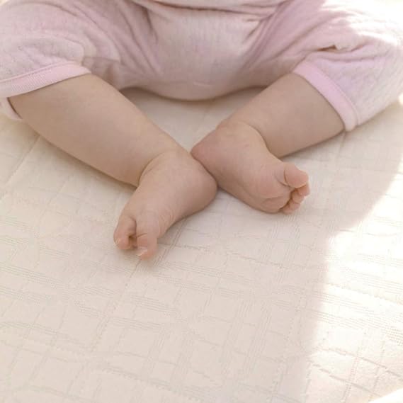Naturepedic Organic Crib Mattress Cover - Skin Friendly, Breathable & Absorbent Crib Mattress Protector - Removable Mattress Pad for Baby and Toddler Bed - Fitted Ivory