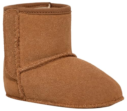 UGG Unisex-Baby Classic and Lovey Gift Set Fashion Boot4
