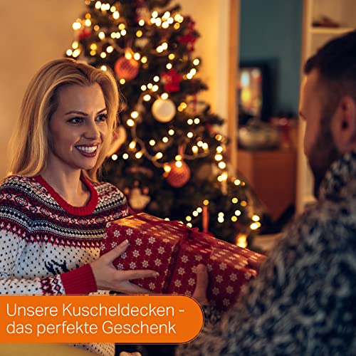 Kuscheldecke mit Ärmeln - Bestickt mit Namen oder Wunschtext - 150 x 180 cm - extra Flauschige Ärmeldecke - gemütliche Wohndecke - personalisiertes Geschenk für Männer und Frauen Farbe: schwarz