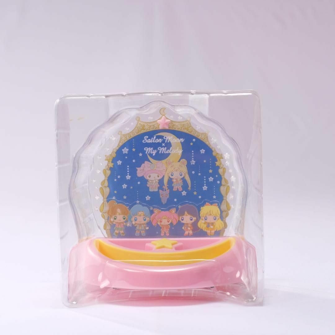 セーラームーン マイメロディ コラボ スノーグローブ