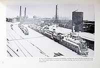 Keep 'em rolling: The story of Toronto's Spadina roundhouse as seen through the camera of Harry Watson, 1923-1966 0919822630 Book Cover