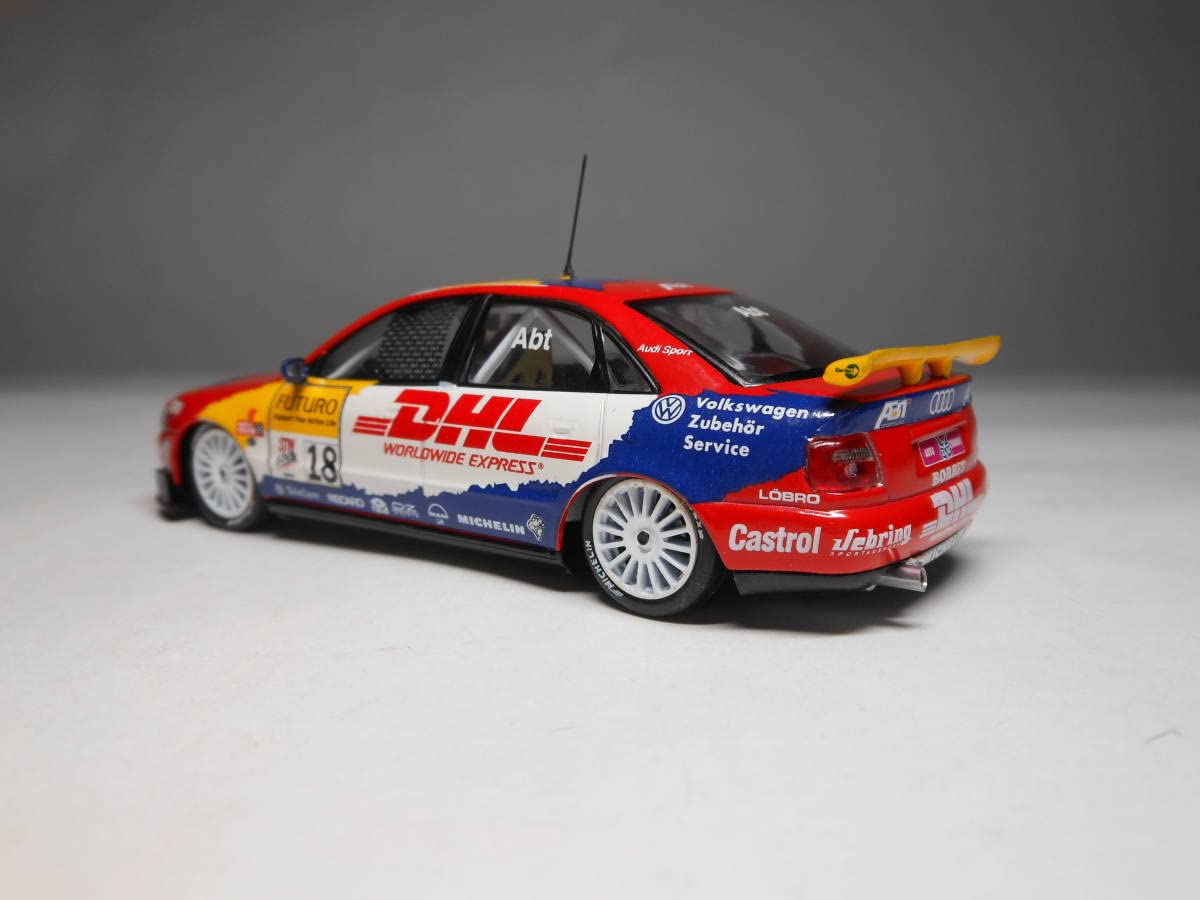ミニチャンプス　アウディA4 B5スーパーツーリング B6DTM 2台セット Amazon.co.jp: Mini Champs 1/43 Audi A4 STW Cup (German Super