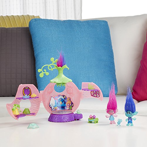 image for DREAMWORKS TROLLS TROLLS Poppy's Coronation Pod Doll