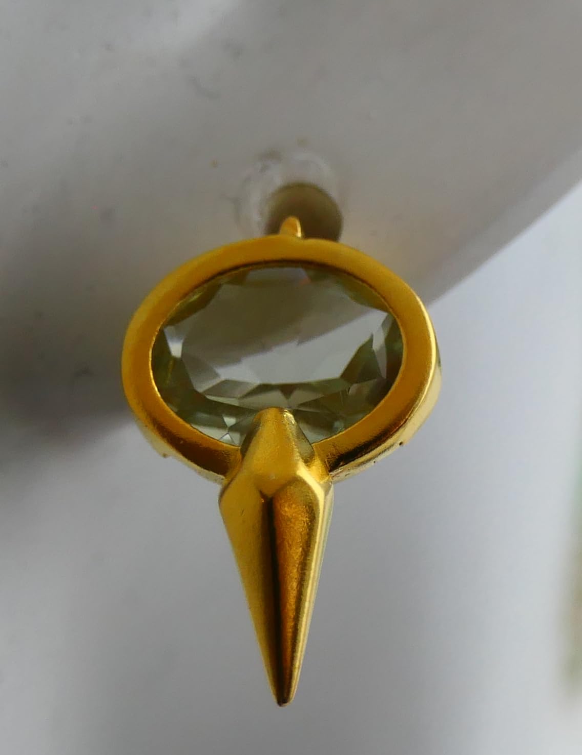 Orecchini a Bottone in Argento 925 Placcato Oro con Ametista Verde - Gioielli Artigianali Moderni da Donna - Design Geometrico Elegante Fatti a Mano in Norvegia