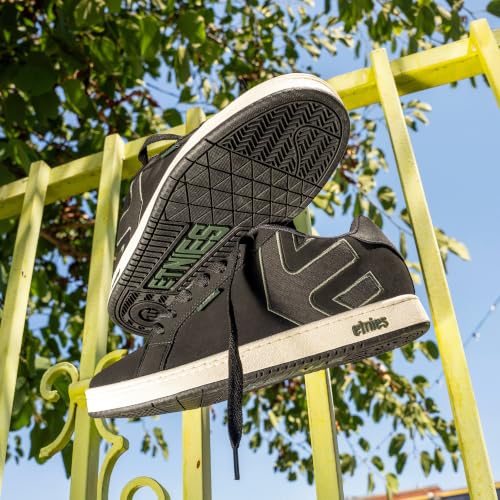 Image of Etnies Fader - Classic Skate Heritage Style with on-Trend Puffy Look, Reinforced Cupsole, Cushioned Fit, Everyday Sneakers