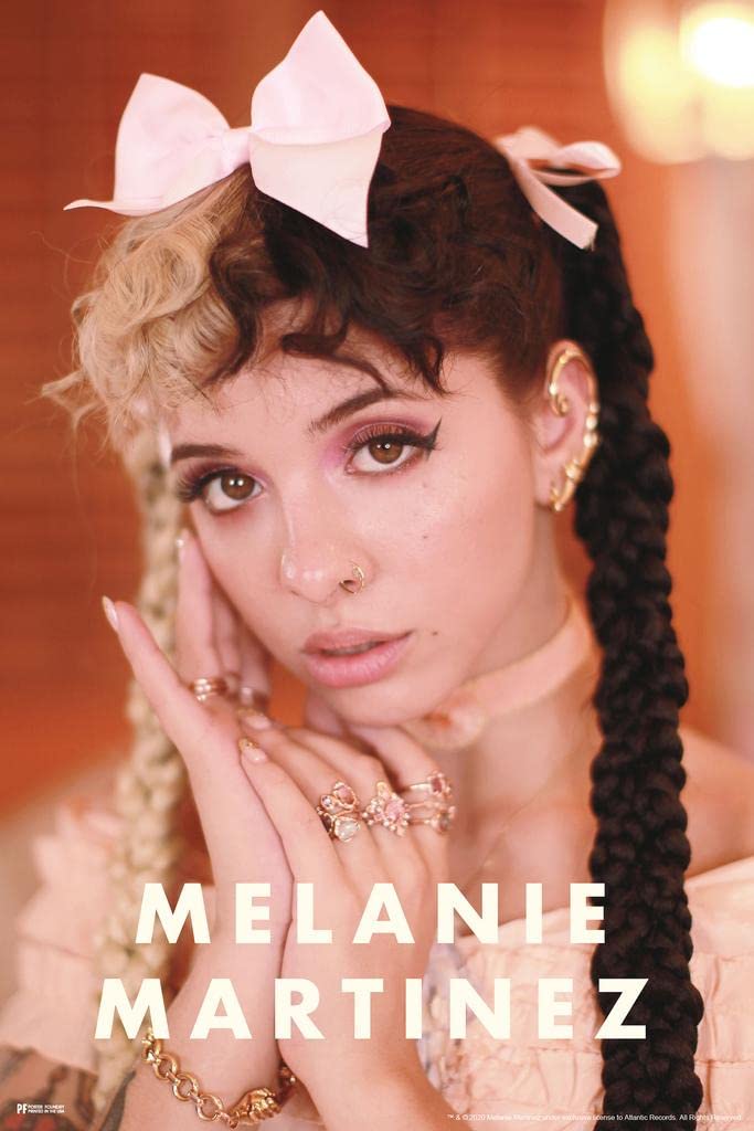 melanie martinez CD 3枚セット　バラ売不可 Amazon.com: Melanie Martinez - Cry Baby Exclusive Limited