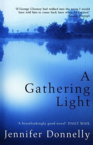 A Gathering Light by Donnelly, Jennifer New Edition (2004)