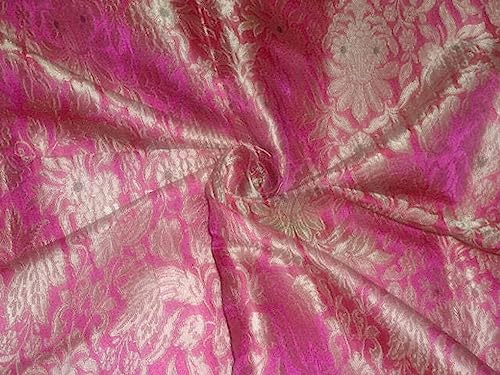 Tissu brocart lourd rigide pour éviter les vêtements sans forme et mous