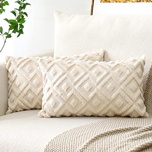 OTOSTAR 2 Stück weiche Plüsch-Kissenbezüge aus kurzer Wolle aus Samt mit quadratischem 3D-Schlaufen-Muster, luxuriöser Stil - Couch-Sofakissenbezüge für Wohnzimmer - Creme-Beige 30,5 x 50,8 cm Cover
