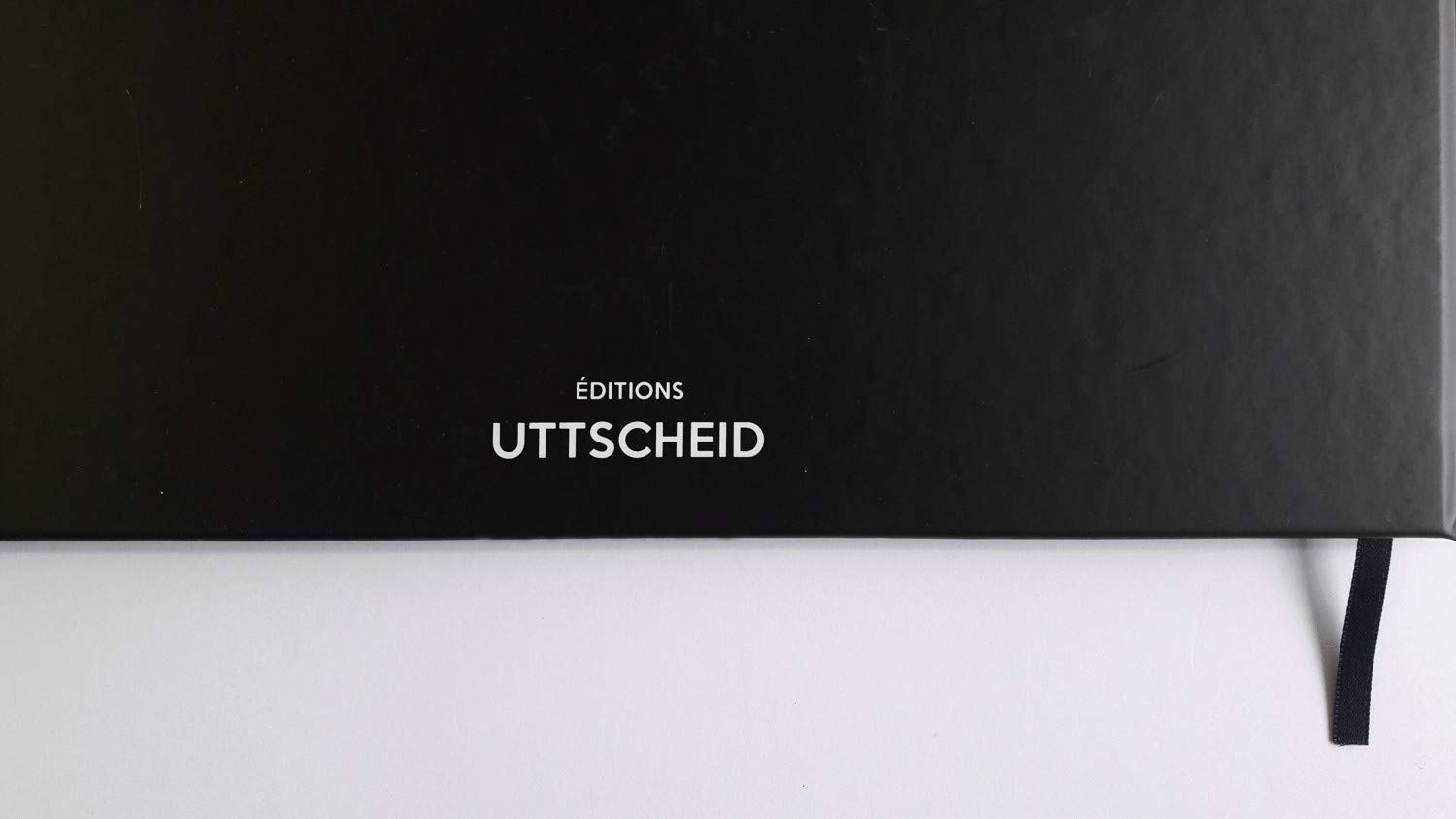 Libro Degli Ospiti 60 Anni UTTSCHEID - Formato A4, 100 Pagine, Copertina Rigida Premium In Nero Carbonio - 3