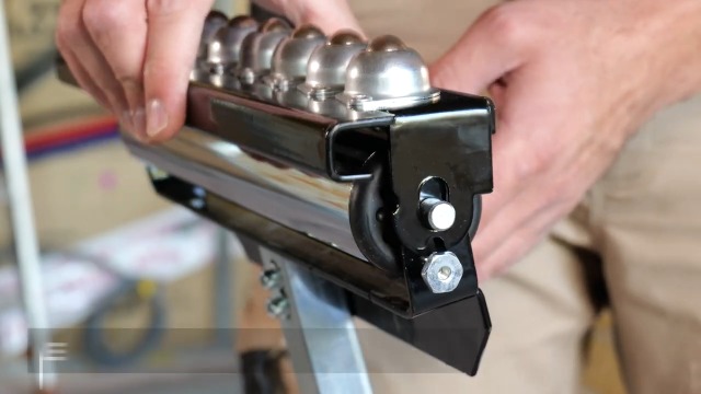 Accessoire Scie Onglet Chariot Servante D'atelier à Rouleaux Réglable Support Universel Pour Scie à Onglet - Hauteur 680-1080 Mm Table Rouleau Réglable Pliable
