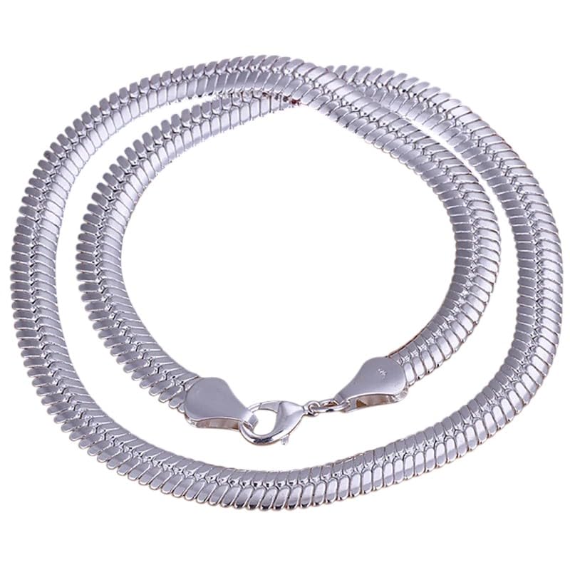 Collier maille serpent plat 10mm en argent 925 un bijou d'exception