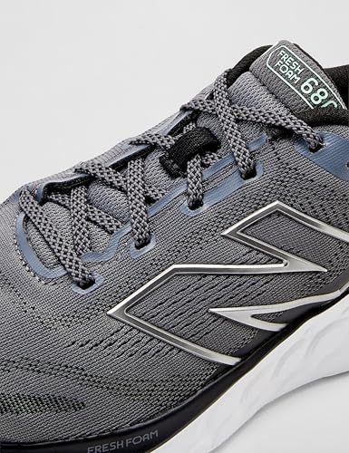 Image of New Balance Men 680 Running Shoes