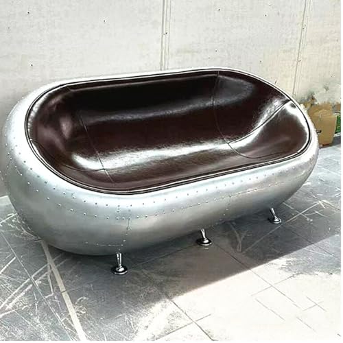 Design unico a mezza sfera: l'accattivante forma semisferica crea un'esperienza di seduta accogliente ed elegante, perfetta come punto focale in ogni stanza.