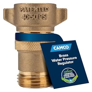 Camco – Regulador de presión de agua de latón para embarcaciones y RV, protege electrodomésticos pequeños, fontanería y mangueras, reduce la presión de agua a 40-50 PSI, para agua potable (40055)