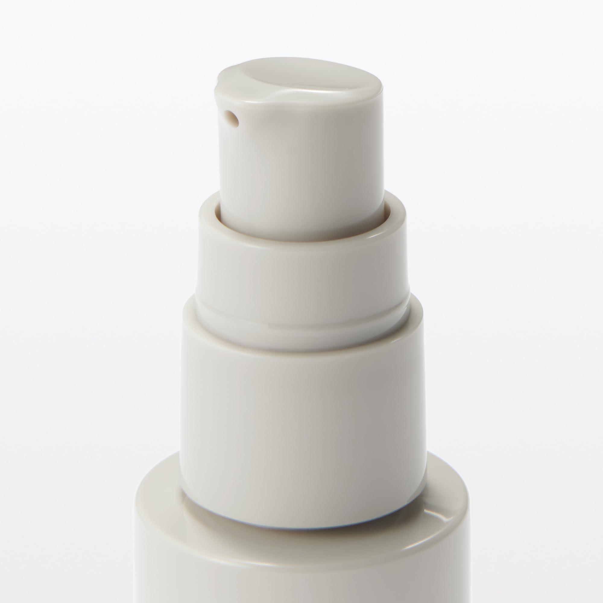 MUJI 無印良品 高濃度美容液 ビタミンC誘導体配合 30mL Amazon.co.jp: 無印良品 高濃度美容液 ビタミンC誘導体配合 30mL