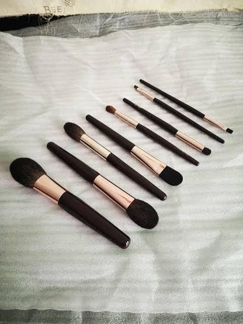 Baloon Magic 27 Pcs Brush Set with Travel Pouch Soft Synthetic Bristles Foundation, Powder, Concealer, Eyeshadow, Blush & Highlighter Brushes Professional Makeup Brushes for Beginners & Artists_A-597_(Set of 8 Brush)-picture-19