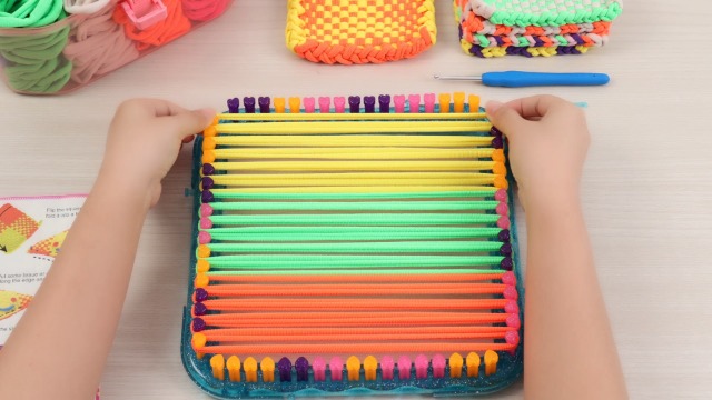 Amazon.com: IQKidz Weaving Loom Kit Toys, DIY Arts and Crafts for