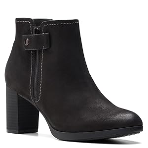 Clarks Women's Bayla Glow Fashion Boot