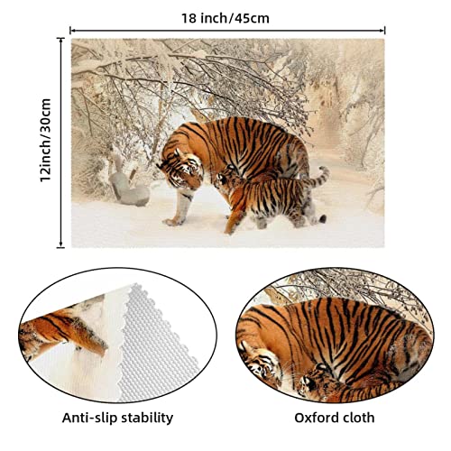 Set de table tigre marchant sur la neige pour repas de famille