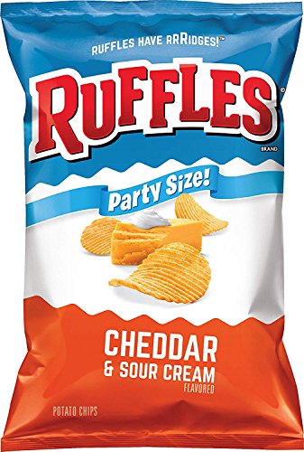 Ruffles Cheddar y crema agria con sabor a patatas fritas, tamaño de fiesta (14 oz)