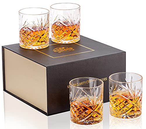 KANARS Verres à Whisky, Verre a Whiskey en Cristal, Cadeaux D'anniversaire Uniques pour Lui Copain Mari Grand-Père Papa, Belle Boîte Cadeau, 4-Pièces, 300 ml Cover