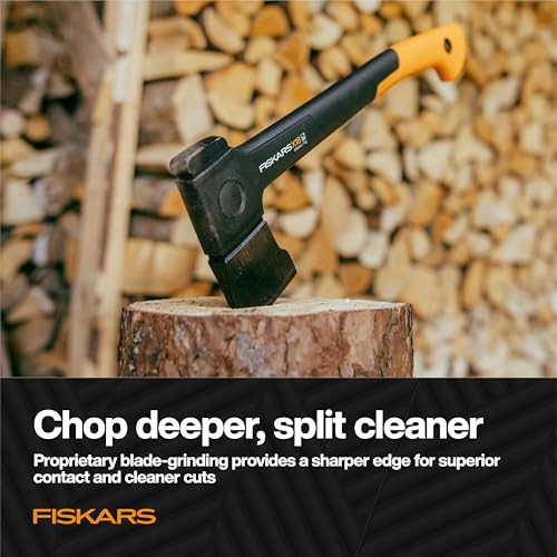 Image of Fiskars X18 Universal Axe 17.5 inch, Forged Steel Blade for Chopping Kindling & General Yard Maintenance, Ergonomic Curved FiberComp Handle & Low-Friction Coating for Clean Cuts in Fresh Wood
