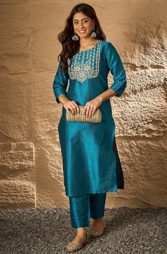 Image of Women's Silk Blend Solid Regular Kurta Set