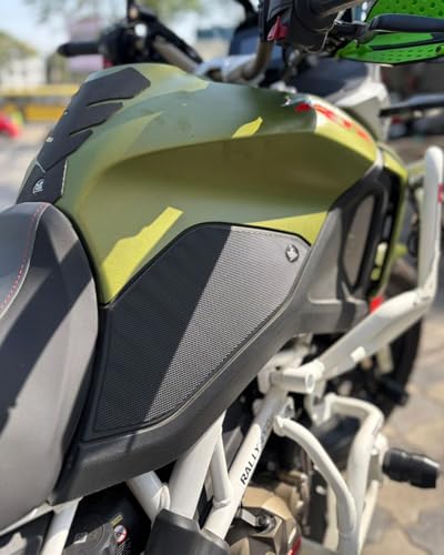 Image of MaxxGripp Tank Pad for TVS Apache RTX300