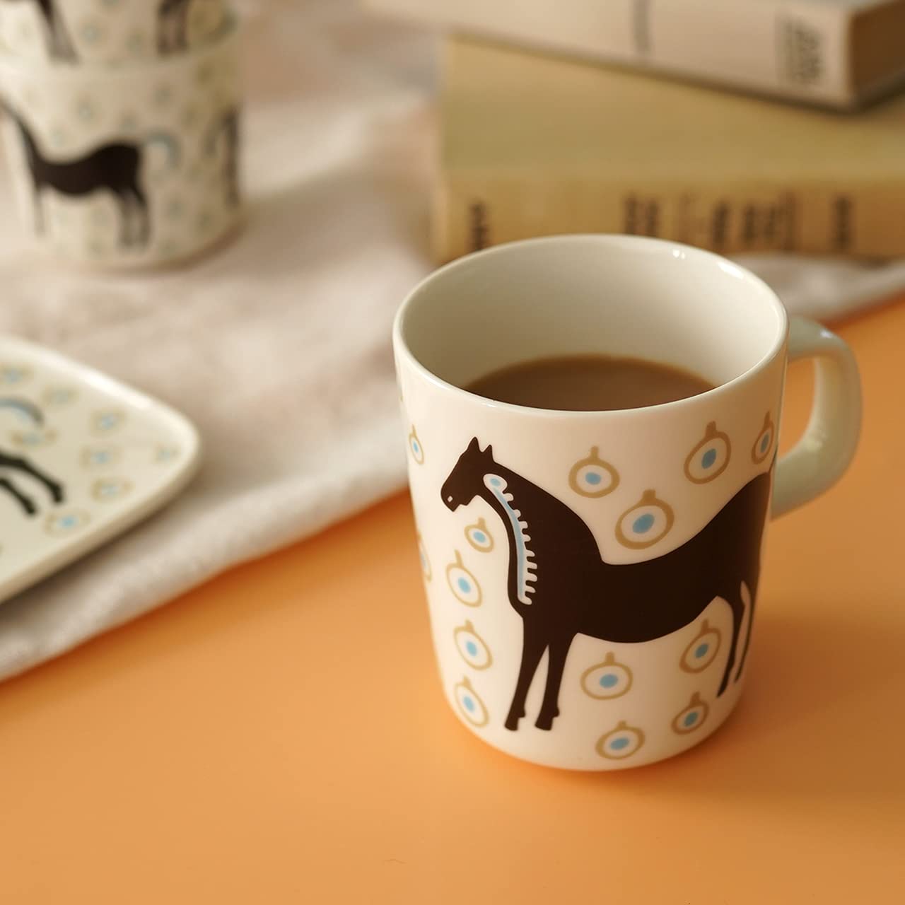 Amazon.co.jp: marimekko マリメッコ MUSTA TAMMA マグカップ 250ml