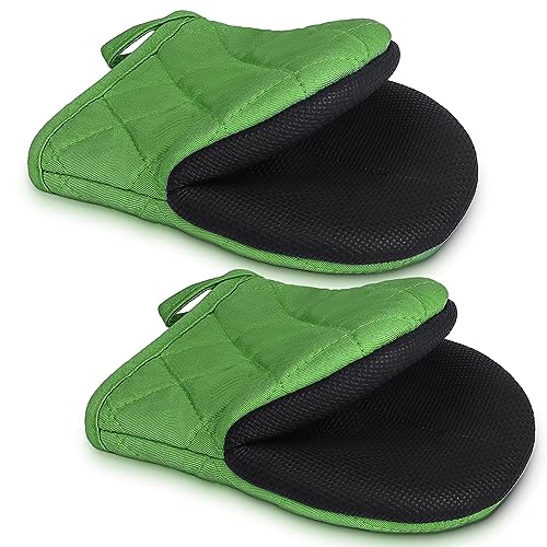 1 Pair Short Oven Mitts - Silicone Kitchen Oven Gloves High Heat Resistant 500℉, Mini Oven Mits with Non-Slip Grip Surfaces and Hanging Loop for BBQ, Baking, Cooking and Grilling (Green)