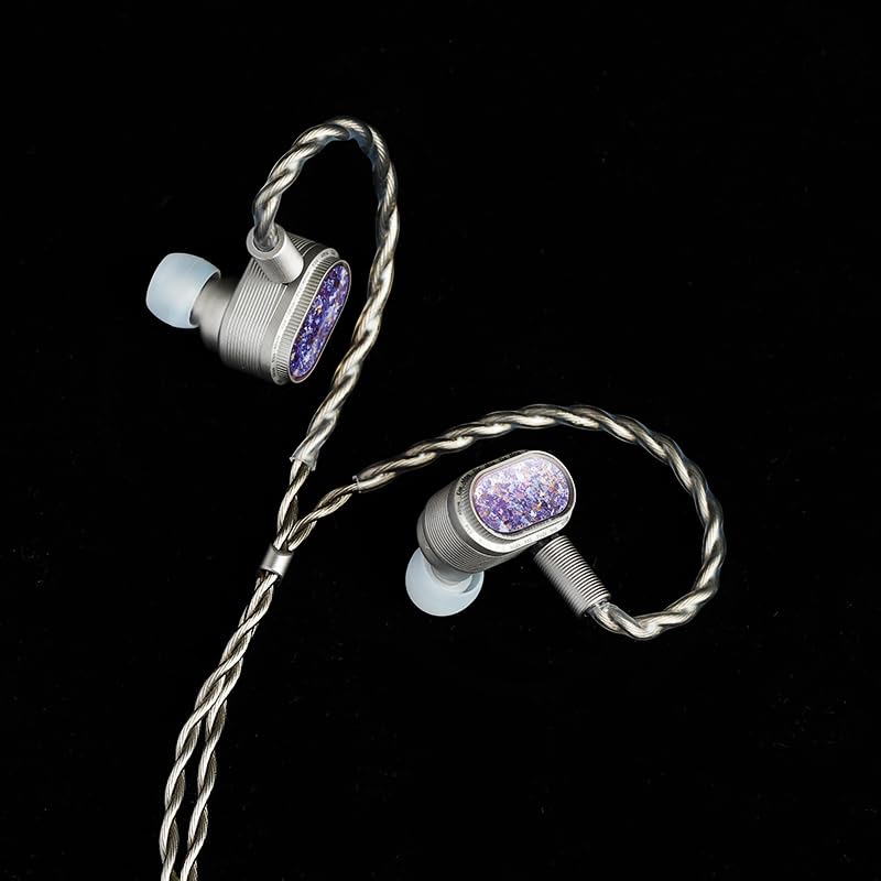 Shanling Moria Écouteurs intra-auriculaires Single-Dynamic avec membrane en titane 60 couches et entraînement magnétique triple cavité, boîtier en titane CNC, câble OFC plaqué argent 5N, 2 broches de