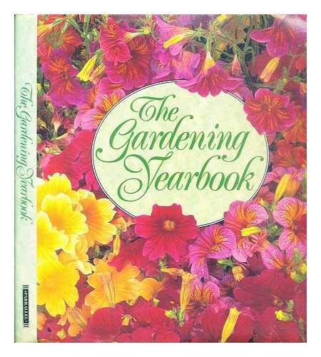 Gardening Year Book [Hardcover] david-squire