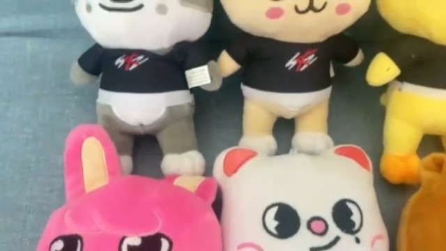 Amazon.com: YJYP Cute Cartoon Plush Dolls Felix Hyunjin