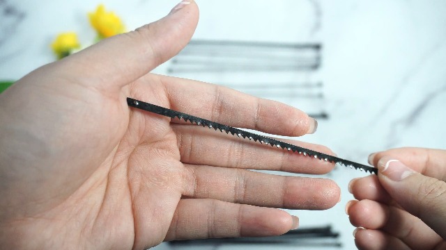 20 Pièces Lames De Scie à Chantourner Acier Carbone 133mm - 10/15/18/24 TPI Pour Bois Plastique Mousse Métaux Mous