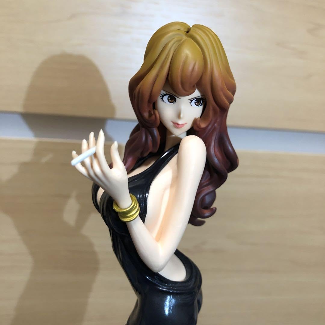 ルパン三世　峰不二子 Groovy baby shot フィギュア　2種セット Amazon.co.jp: ルパン三世 峰不二子 フィギア 2つセット groovy
