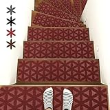escalier bois peint en rouge N'endommage pas les escaliers : profitez du fond adhésif pré-appliqué qui n'est pas collé ou permanent, après avoir retiré les marches RIOLAND il n'y a pas de résidus et aucun dommage aux escaliers. De plus, ces tapis d'escalier peuvent être utilisés plusieurs fois, vous pouvez les enlever et les placer à nouveau.