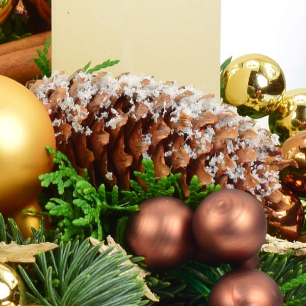 Frischer Premium-Adventskranz Klassik in Gold-Beige, handgebundener Kranz aus echter Nobilistanne, Durchmesser 30 cm, mit 4 hochwertigen Rustikkerzen, Adventszeit & Weihnachtsdekoration