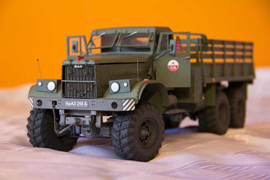 Maquette en papier Kraz-255B NZPOST camion militaire 1:25 pour des soirées de loisir créatif