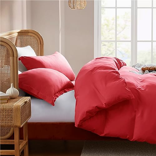 Nestl King Duvet Cover Set with Comforter Insert - Red 4 Piece 104x90 Duvet Cover & 2 Pillow Shams with White Quilted Down Alternative Comforter, Ultra Soft, All Season